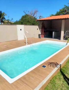 Casa com piscina em castelhanos