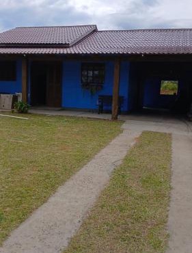 CASA com PISCINA EM TORRES 6 PESSOAS 2 QUADRAS DO MAR