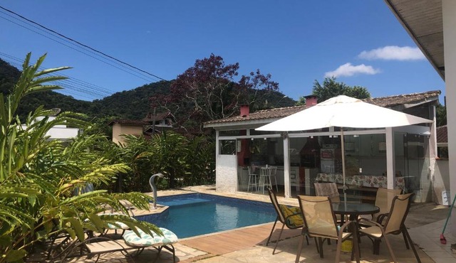 Casa com piscina ubatuba