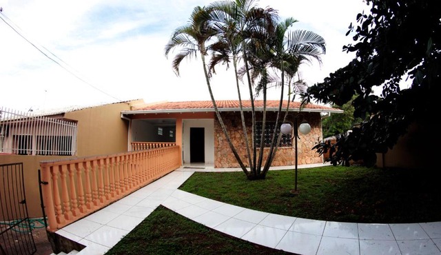 Casa com varanda próximo da Natureza