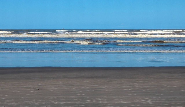 Casa com WiFi e churrasq a 500m da Praia de Suarão