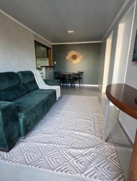 Casa completa, lindamente decorada, nova com 2 quartos
