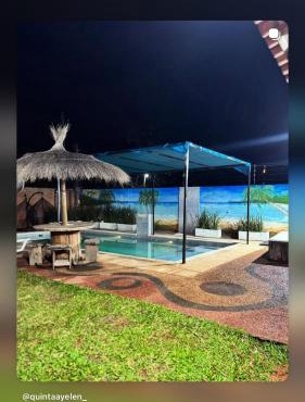 Casa con Piscina en Areguá