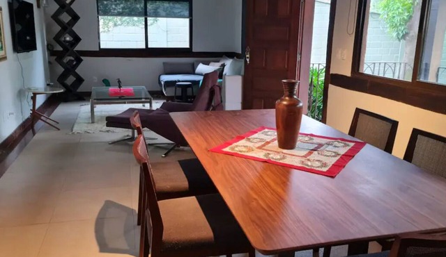 Casa da Pampulha: Piscina com spa e Espaço Gourmet