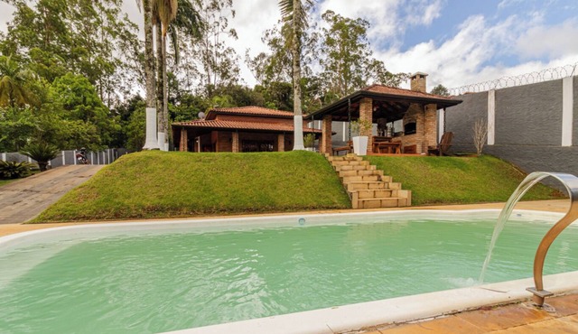 Casa de Campo com Piscina, Churrasqueira e Hidro