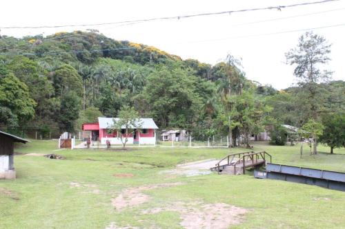Casa de Campo com Churrasqueira e Fogao a Lenha