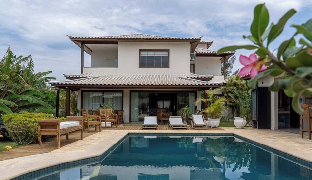 Casa de Luxo em Buzios com Piscina e Churrasqueira