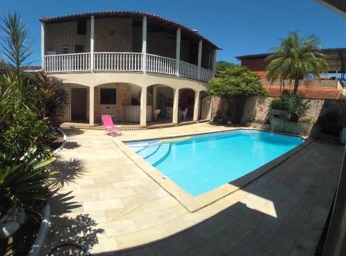 Casa de novela , Sol e piscina