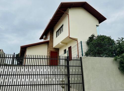 Casa de Praia Completa 2min a pé da praia da Gamboa Garopaba