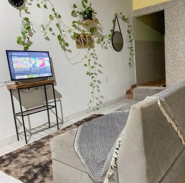 Casa econômica no centro de Diamantino