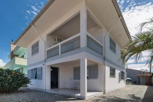 Casa em Bombinhas Zimbros