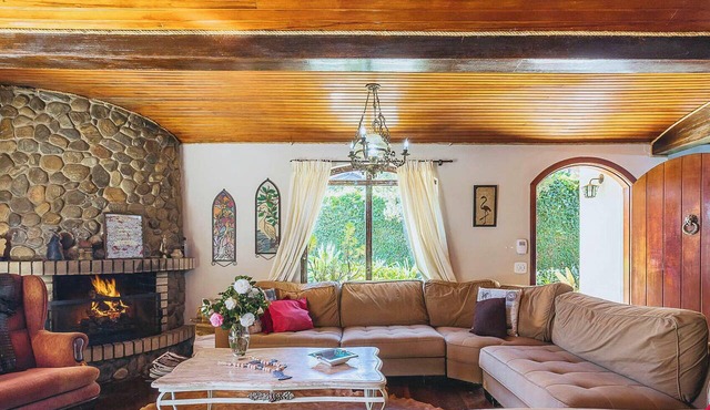 Casa em Campos do Jordão na Montanha com Lareira