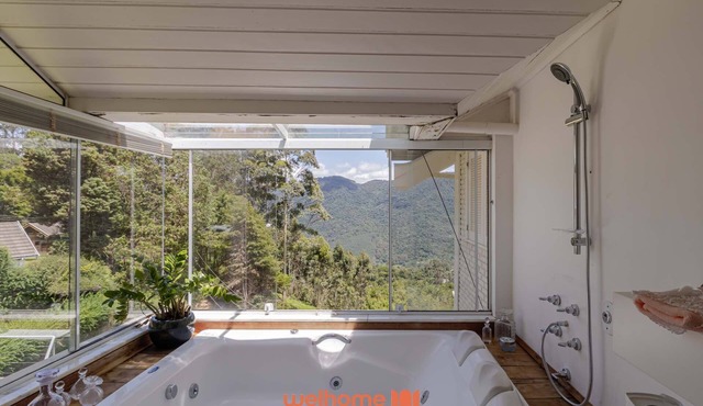 Casa em Campos do Jordão com Hidromassagem e Vista