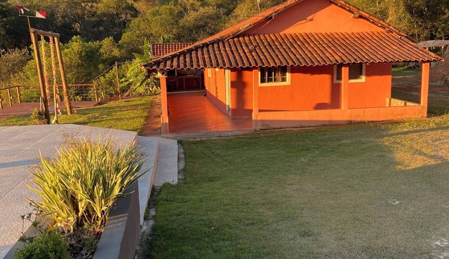 Casa em Cunha com Piscina Piscina,churrasqueira,lareira e Deck