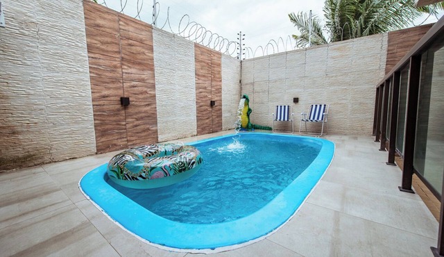 Casa em Jacumã, com piscina, 5 suites e Fliperama