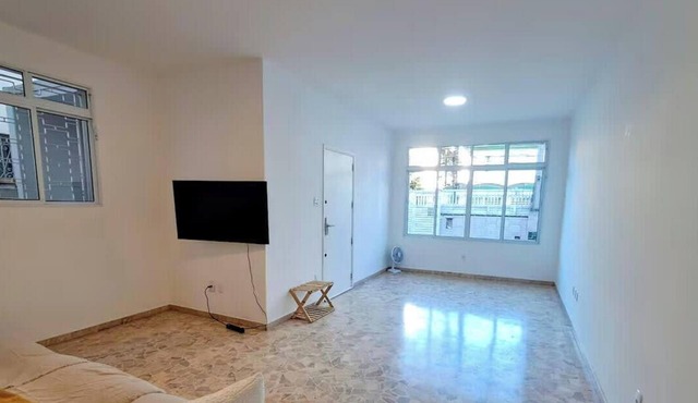 Casa em Santos a 850m da Praia do Gonzaga