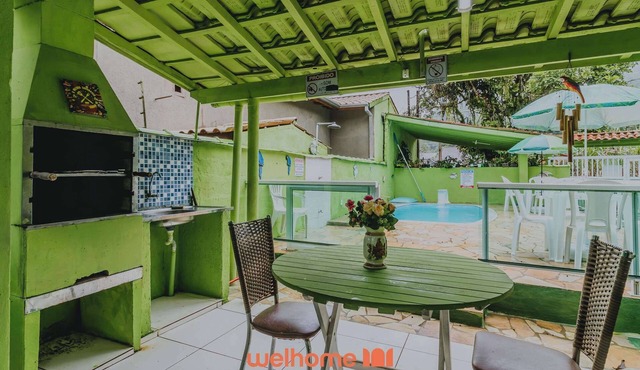 Casa em Ubatuba com piscina a 10 min da praia