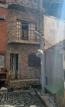 Casa em Vila fechada no Catete para até 06 pessoas