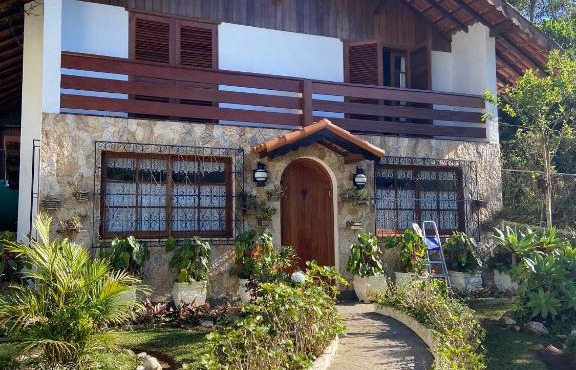 Casa encantadora na serra-Teresópolis