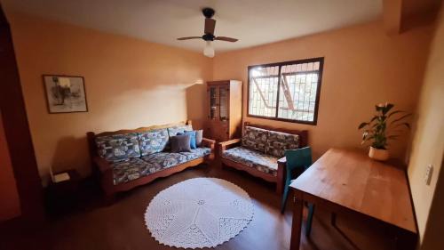 Casa entre a praia e a lagoa pequena