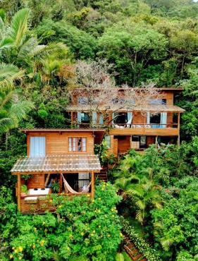 Casa espaçosa à 5min da praia Floripa vista pro mar de 2 até 12 hóspedes