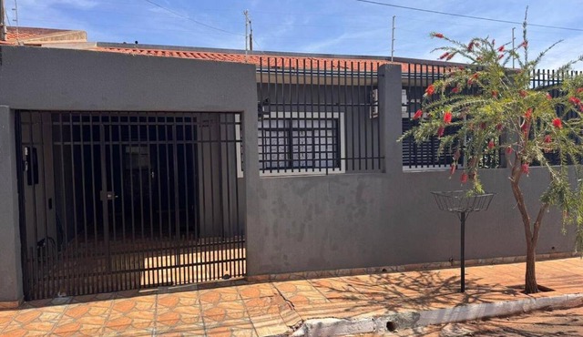 Casa espaçosa com ar em todos os quartos