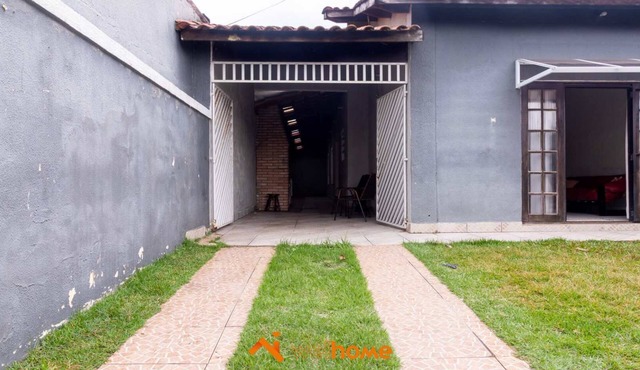 Casa espaçosa com churrasqueira em Itanhaém