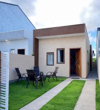 Casa Familiar com Ar-condicionado e Suíte