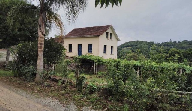 Casa Foresti, historic, surrounded by nature, for family or group of friends.