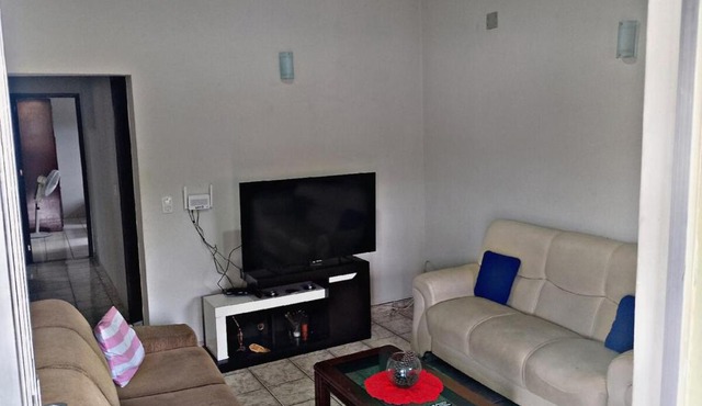 Casa Grande, garagem para até 6 carros