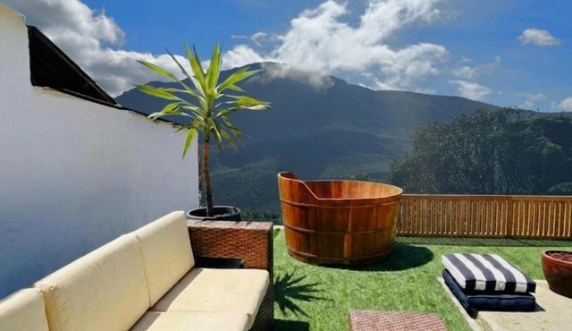 Casa Jacuzzi Vista Cachoeira e Serra