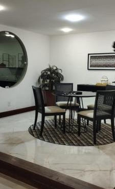 Casa linda com piscina e sauna