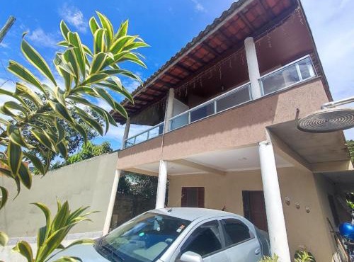Casa localizada a 7 minutos da Praia Grande em Ubatuba
