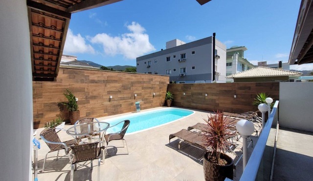 Casa Master com Piscina Gov Celso Ramos