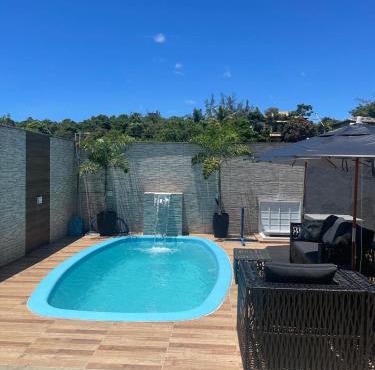 Casa moderna com Piscina em Costa azul