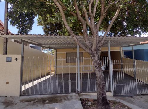 Casa na área central com 3 quartos