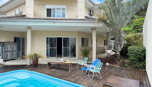 Casa na Barra da Lagoa a 500 metros do Mar - LDI003