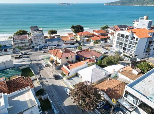 Casa na praia dos Ingleses a 40 metros da praia