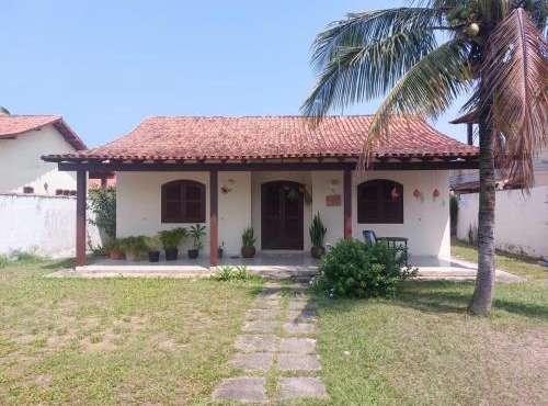 CASA NO CENTRO De ITAUNA SAQUAREMA