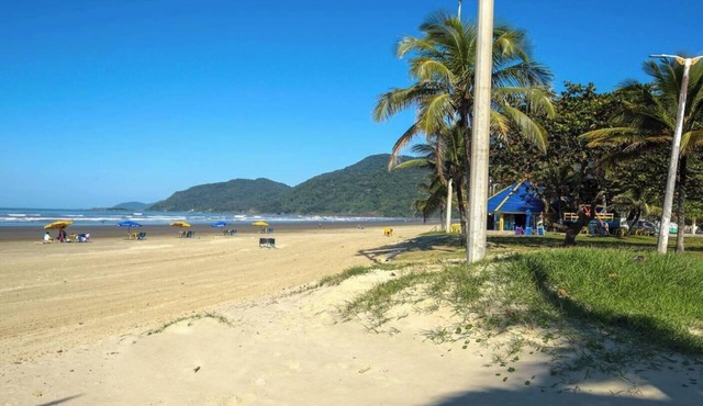 Casa no Centro de Peruibe a 750m da Praia