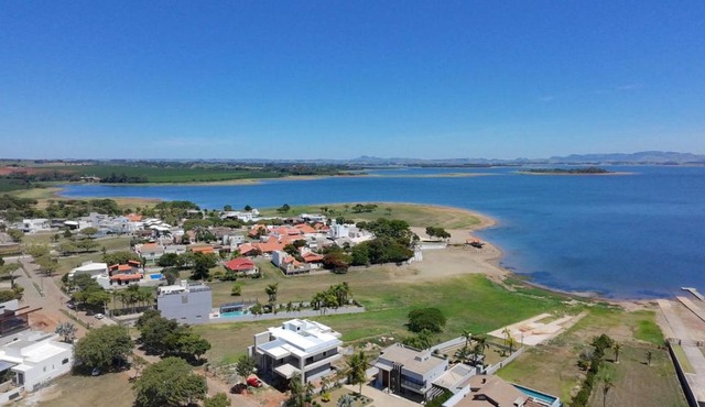 Casa no condomínio Ilha bela em Carlópolis