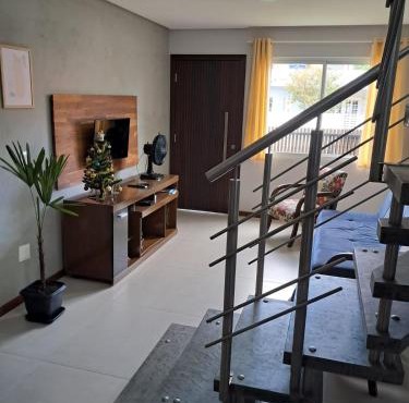 Casa nova, 400 metros da praia