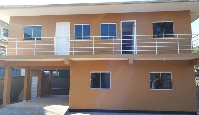 Casa nova e moderna a 10 min da Praia dos Ingleses