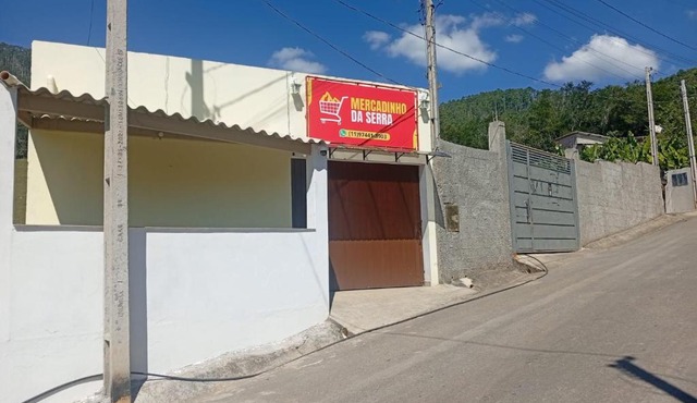 Casa nova em área rural,ideal para quem procura tranquilidade!