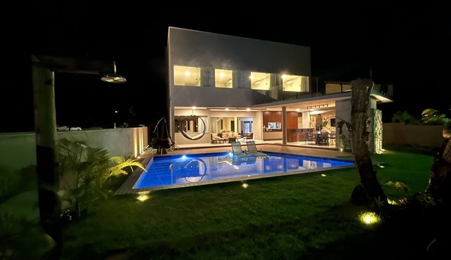 Casa Paraíso - 06 suites - Guarajuba - 200 meters from the beach