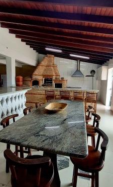 Casa Paraíso com área Goumet Caipira