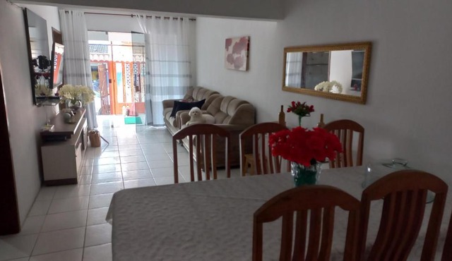 Casa para até 8 pessoas Garanhuns 4 quartos