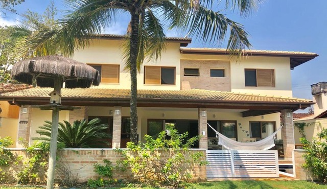 Casa particular na praia de Guaecá