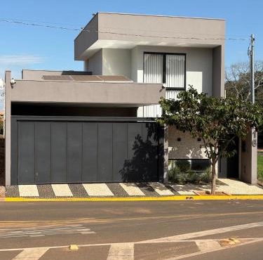 Casa Premium Adamantina