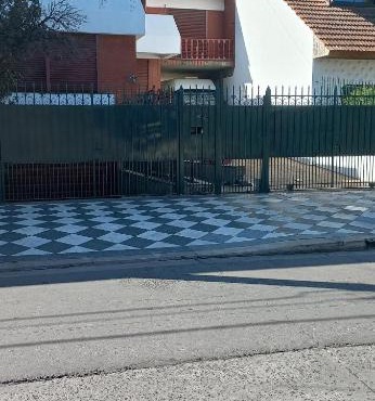 Casa Privada Monte Grande y cochera